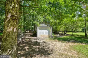 1636 Moody Town Rd, Bumpass, VA 23024 - Photo 14