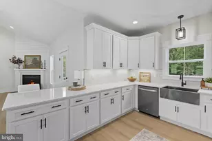 195 Promise Ln, Bumpass, VA 23024 - Photo 8