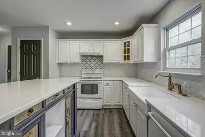 406 Saint Ivy Avenue, Troy, VA 22974 - Photo 18