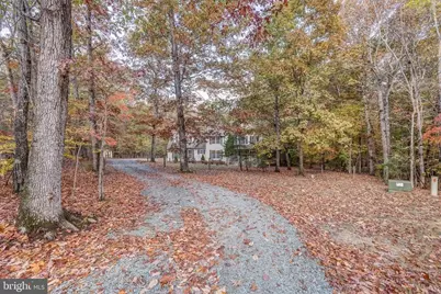 406 Saint Ivy Avenue, Troy, VA 22974 - Photo 2