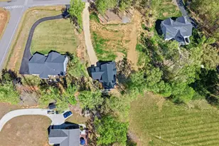 639 Noah's Landing Dr, Bumpass, VA 23024 - Photo 10