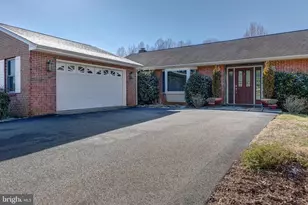 209 Fairway Dr, Louisa, VA 23093 - Photo 4