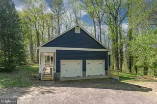2367 N Lakeshore Dr, Louisa, VA 23093 - Photo 6