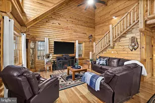 17 Fox Run Forest Ln, Beaverdam, VA 23015 - Photo 6