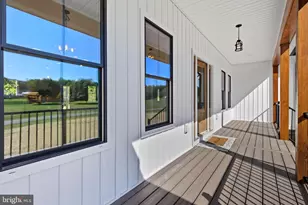 36 Anna Coves Blvd, Mineral, VA 23117 - Photo 2