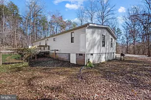 197 Holly Grove Ct, Bumpass, VA 23024 - Photo 32