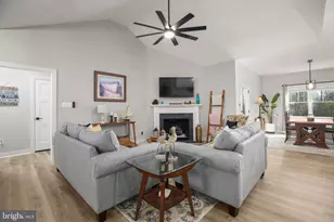 244 Seclusion Shores Dr, Mineral, VA 23117 - Photo 8