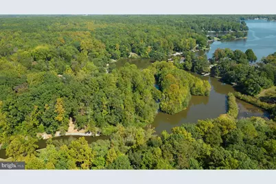 1242 N Lakeshore Drive, Louisa, VA 23093 - Photo 18