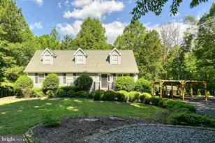 197 Shannon Glen Ct, Louisa, VA 23093 - Photo 2