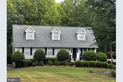 197 Shannon Glen Court, Louisa, VA 23093 - Photo 2