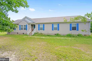 212 Briar Cir, Bumpass, VA 23024 - Photo 1