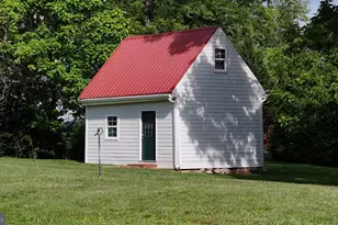 8303 Zachary Taylor Hwy, Mineral, VA 23117 - Photo 6