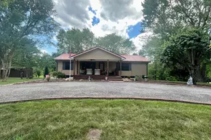 110 Patrick Henry Dr, Louisa, VA 23093 - Photo 1
