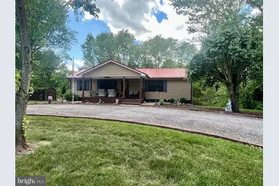 110 Patrick Henry Dr, Louisa, VA 23093 - Photo 2
