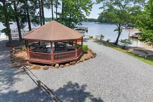 33 Bogey Ln, Bumpass, VA 23024 - Photo 6