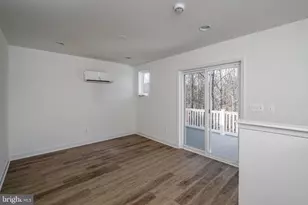 360 Lake Front Dr, Mineral, VA 23117 - Photo 8