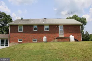 24118 Trailhead Dr, Aldie, VA 20105 - Photo 4