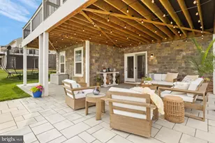 1103 Themis St SE, Leesburg, VA 20175 - Photo 16