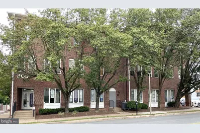 305 Harrison Street SE, Leesburg, VA 20175 - Photo 1