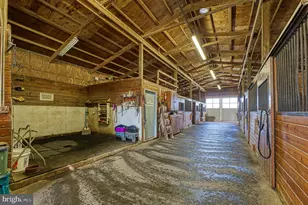 36181 Foxlore Farm Ln, Round Hill, VA 20141 - Photo 68