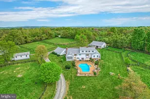 36181 Foxlore Farm Ln, Round Hill, VA 20141 - Photo 4