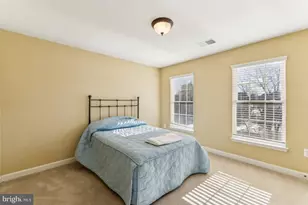 25670 S Village Dr, Chantilly, VA 20152 - Photo 10