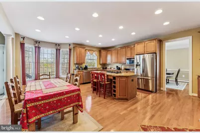 25670 S Village Drive, Chantilly, VA 20152 - Photo 6