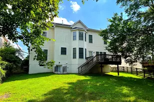 25670 S Village Dr, Chantilly, VA 20152 - Photo 16