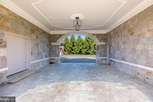 22577 Creighton Farms Dr, Leesburg, VA 20175 - Photo 10