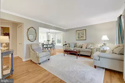 21039 Barcroft Way, Sterling, VA 20164 - Photo 8