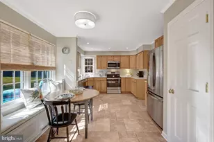 21039 Barcroft Way, Sterling, VA 20164 - Photo 14