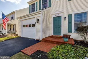 21039 Barcroft Way, Sterling, VA 20164 - Photo 4