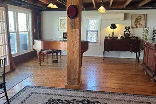 6 W Loudoun St, Round Hill, VA 20141 - Photo 6