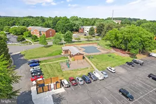 125 Clubhouse Dr SW, Leesburg, VA 20175 - Photo 24