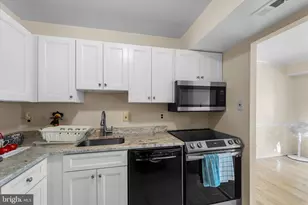 125 Clubhouse Dr SW, Leesburg, VA 20175 - Photo 10