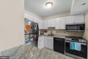 125 Clubhouse Dr SW, Leesburg, VA 20175 - Photo 4