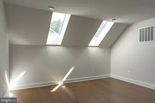 43089 Greeley Sq, Ashburn, VA 20148 - Photo 16