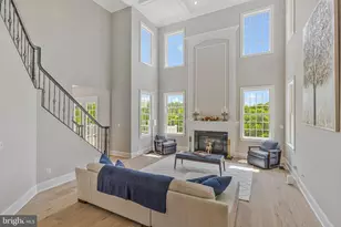 14785 Bankfield Dr, Waterford, VA 20197 - Photo 12