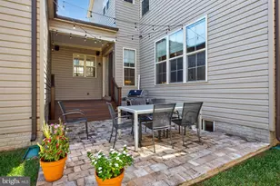 20624 Holyoke Dr, Ashburn, VA 20147 - Photo 28