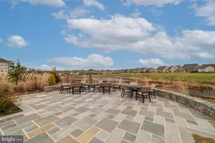 21630 Hawksbill High Cir, Sterling, VA 20164 - Photo 46