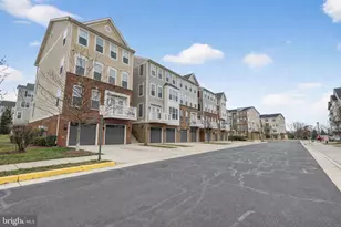43368 Town Gate Square, Chantilly, VA 20152 - Photo 2