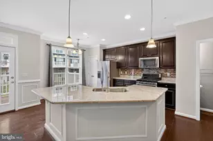 43368 Town Gate Square, Chantilly, VA 20152 - Photo 10