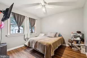 805 N York Rd, Sterling, VA 20164 - Photo 12