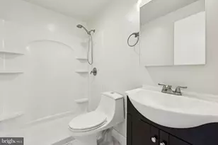 500 Giles Pl, Sterling, VA 20164 - Photo 26