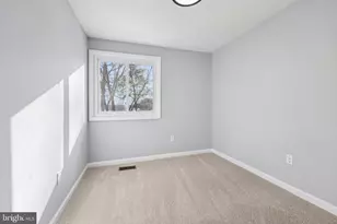 500 Giles Pl, Sterling, VA 20164 - Photo 30