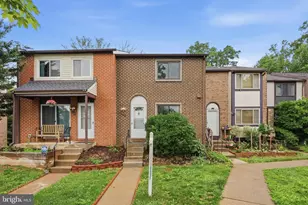 502 Giles Pl, Sterling, VA 20164 - Photo 4