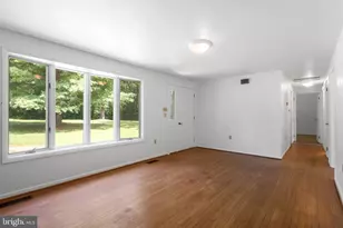 21087 Goldfinch Ln, Leesburg, VA 20175 - Photo 8