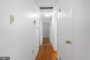 21087 Goldfinch Ln, Leesburg, VA 20175 - Photo 10