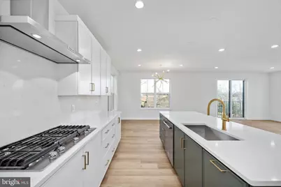 23359 Parkside Village Circle, Aldie, VA 20105 - Photo 8