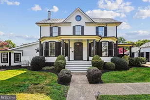 20857 Ashburn Rd, Ashburn, VA 20147 - Photo 2